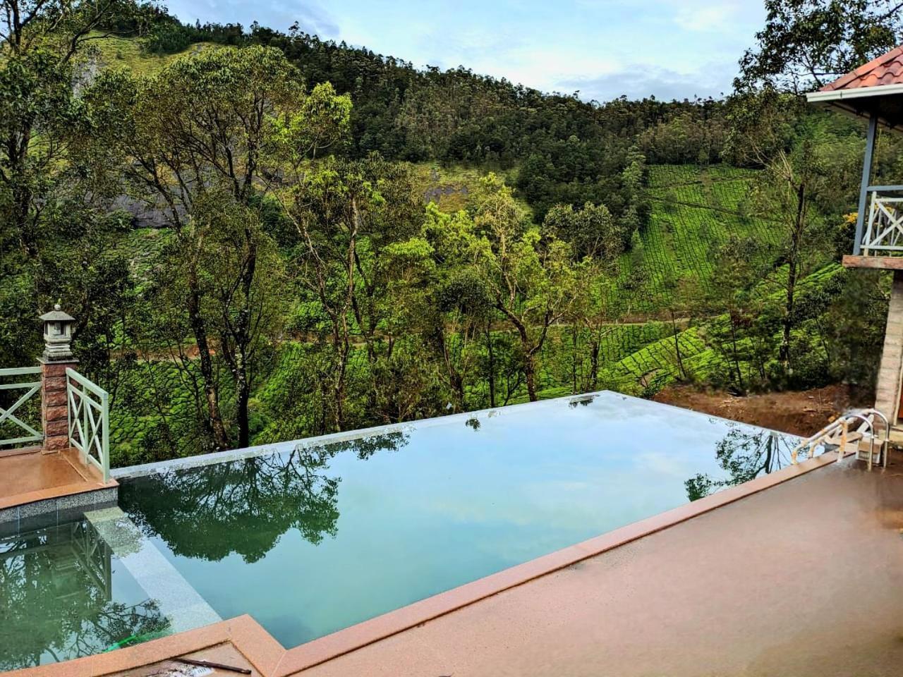 Hotel The Planet Munnar Suryanelli Exterior foto